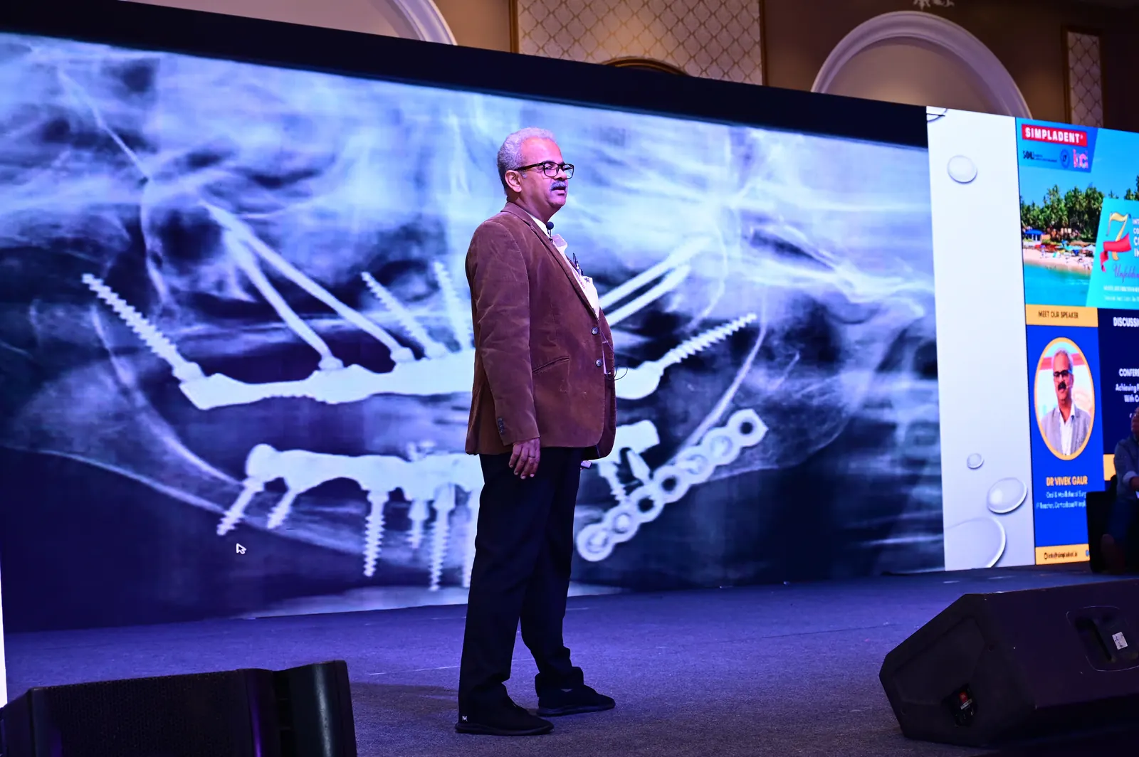 Dr. Vivek Gaur teaching international surgeons